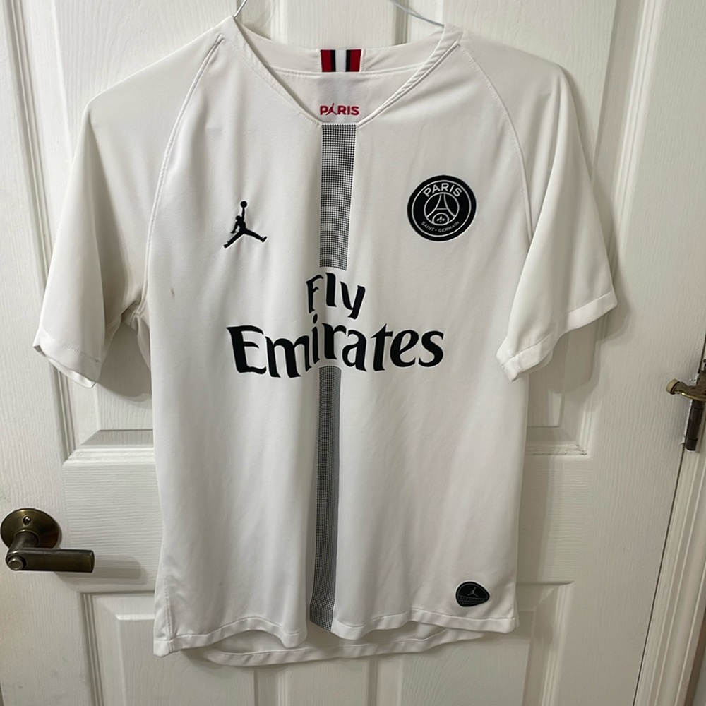 Fly Emirates Paris saint Germain Jordan soccer jersey used large